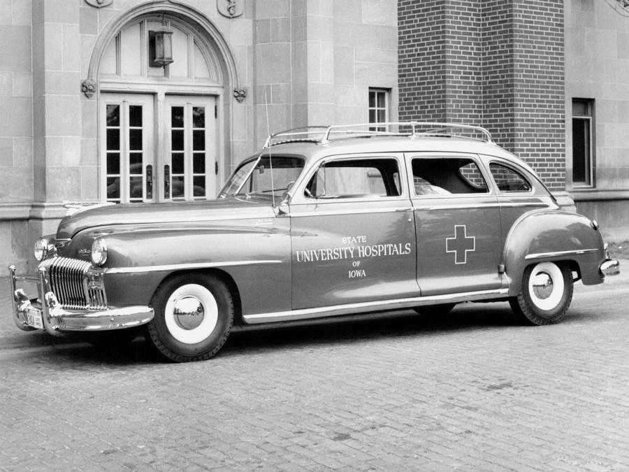 DeSoto Custom Suburban Sedan Ambulance '1947